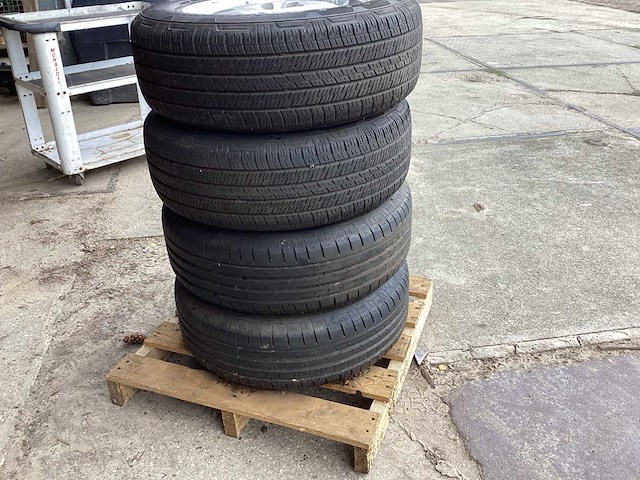 Autoband met velg (4x) - afbeelding 2 van  5