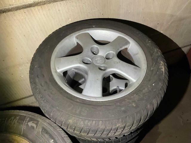 Autoband op velg (18x) - afbeelding 3 van  3