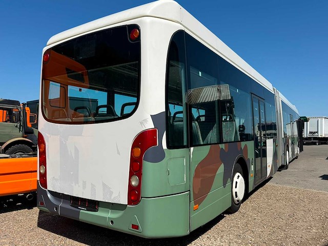 Autobus - afbeelding 6 van  37