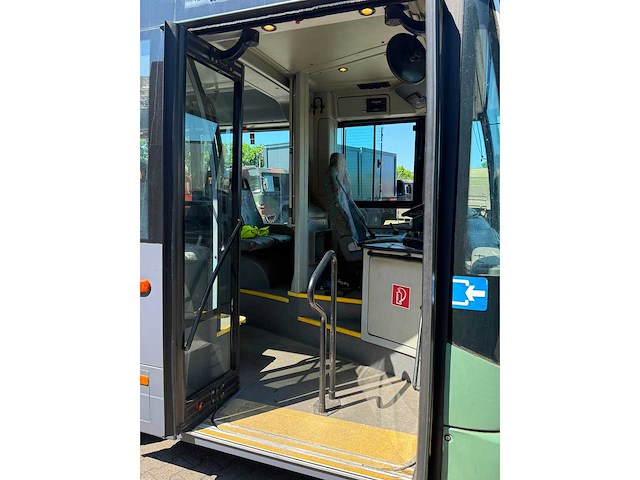 Autobus - afbeelding 21 van  37