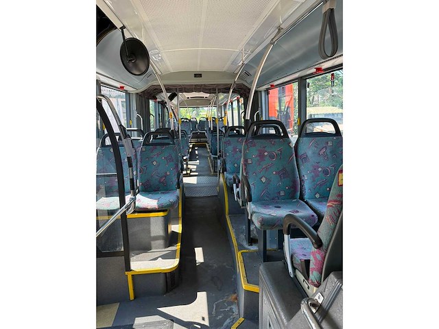Autobus - afbeelding 24 van  37