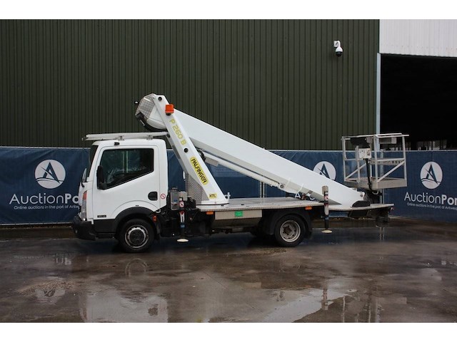 Autohoogwerker nissan cabstar diesel 25.8m 2013 - afbeelding 1 van  1