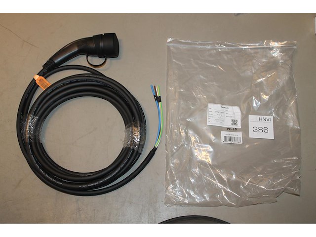 Autolaadkabel / aansluitkabel type 2. 10m 3x6mm2. - afbeelding 1 van  2