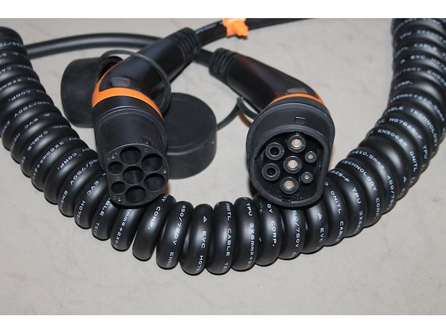 Autolaadkabel / koppelkabel spiraal type 2. 6m 3x6 mm2. - afbeelding 2 van  2