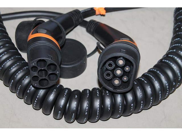 Autolaadkabel / koppelkabel spiraal type 2. 6m 3x6 mm2. - afbeelding 2 van  2