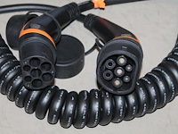 Autolaadkabel / koppelkabel spiraal type 2. 6m 3x6 mm2. - afbeelding 2 van  2