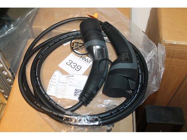 Autolaadkabel / koppelkabel type 1 - type 2. 4m 3x2,5 mm2. - afbeelding 1 van  3