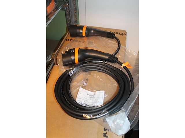 Autolaadkabel / koppelkabel type 1 - type 2. 8m 3x2,5 mm2. - afbeelding 2 van  3