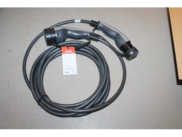 Autolaadkabel / koppelkabel type 2. 6m 3x6 mm2. - afbeelding 2 van  2