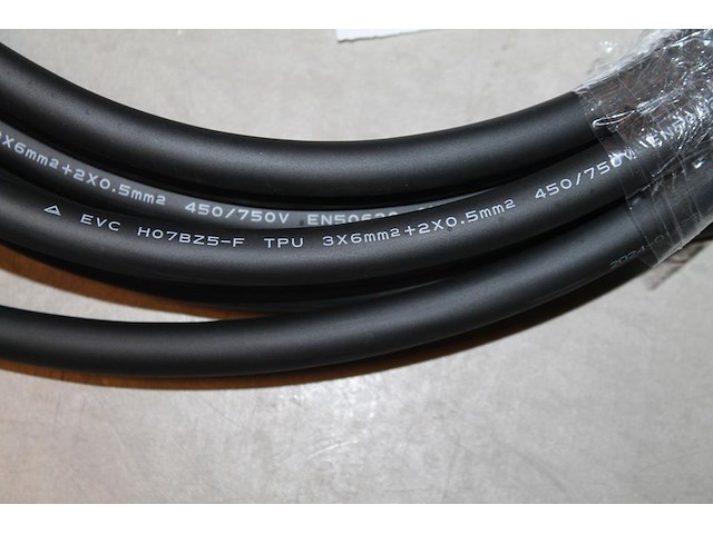 Autolaadkabel / koppelkabel type 2. 8m 3x6mm2. - afbeelding 2 van  3