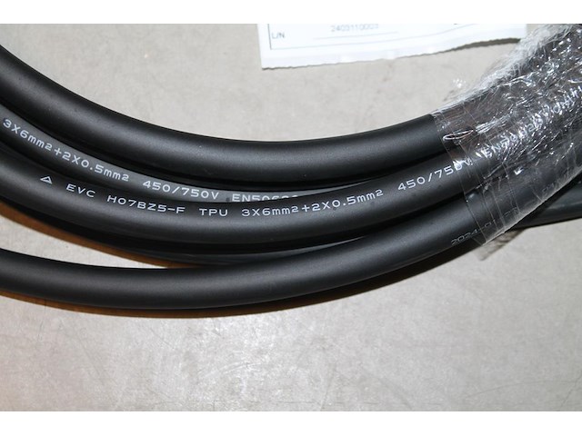 Autolaadkabel / koppelkabel type 2. 8m 3x6mm2. - afbeelding 2 van  3