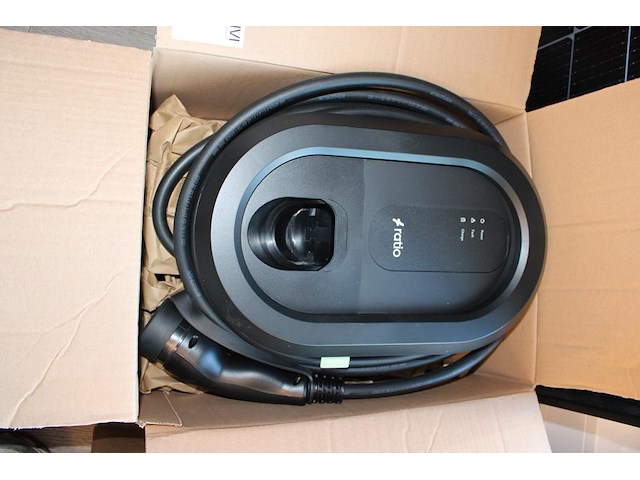 Autolader ratio solar smart io6 met 7,5 laadkabel. nieuw in doos. - afbeelding 2 van  3