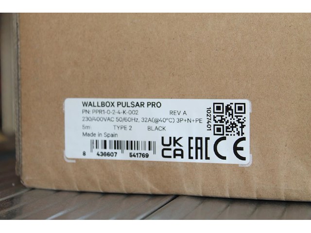 Autolader wallbox 2 black pulsar max met 5m laadkabel. nieuw in doos. - afbeelding 2 van  3