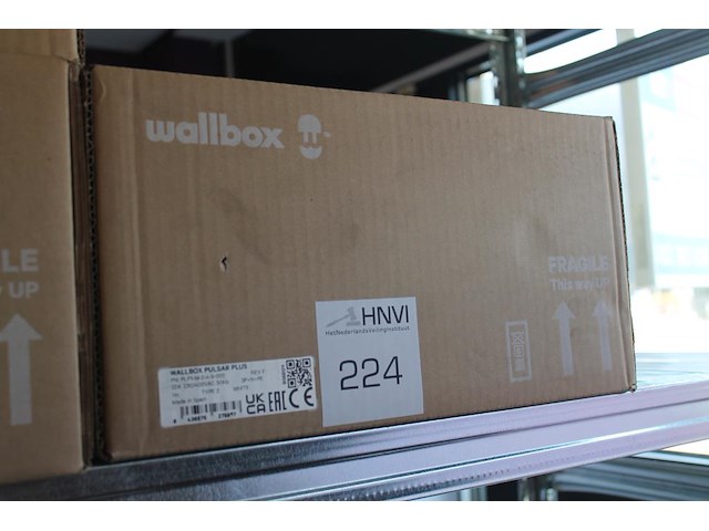 Autolader wallbox 2 white pulsar plus met 7m laadkabel. nieuw in doos. - afbeelding 1 van  3
