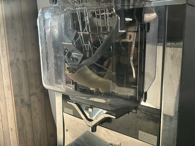 Automatic juicer sinaasappelpers - afbeelding 9 van  10