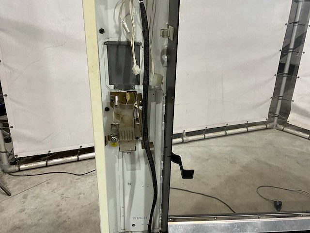 Automatic products snoep en drankautomaat - afbeelding 6 van  15