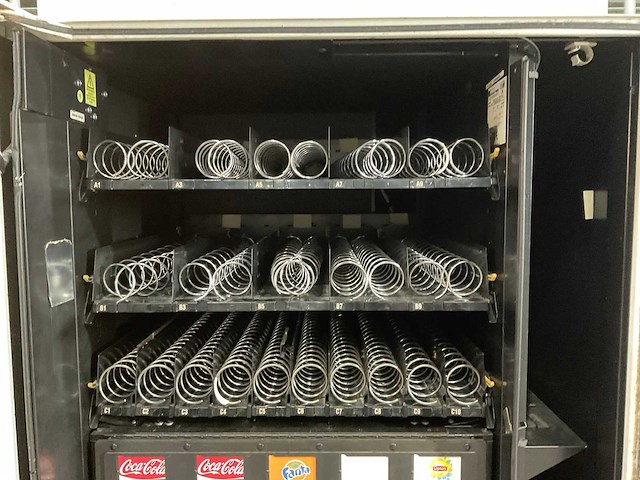 Automatic products snoep en drankautomaat - afbeelding 15 van  15