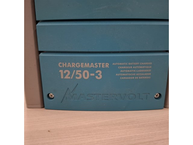 Automatische acculader mastervolt, chargemaster 12/50-3 - afbeelding 2 van  6