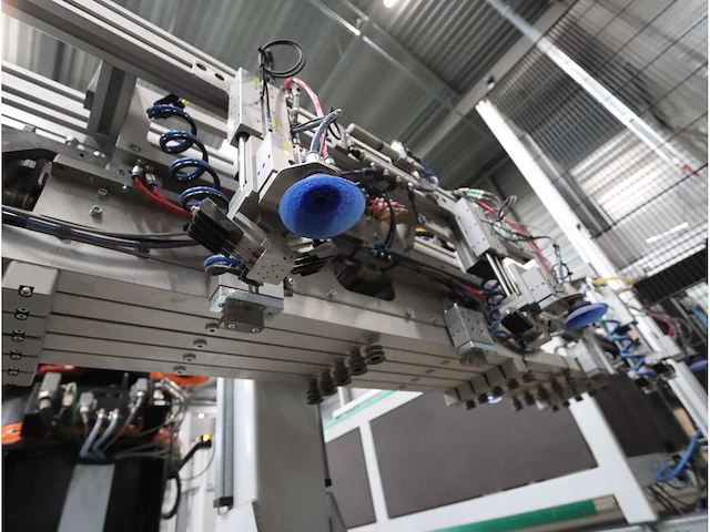 Automatische akoestisch paneel productie en verpakkingslijn - afbeelding 4 van  57