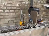 Automatische blindklinknagelmachine voor aluminium profielen - afbeelding 1 van  2