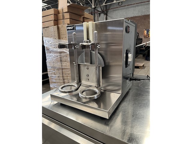 Automatische dubbele boba tea shaker machine, fest - afbeelding 2 van  3