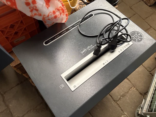 Automatische papierversnipperaar - afbeelding 2 van  4
