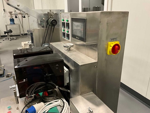 Automatische vul- en seallijn - afbeelding 4 van  22