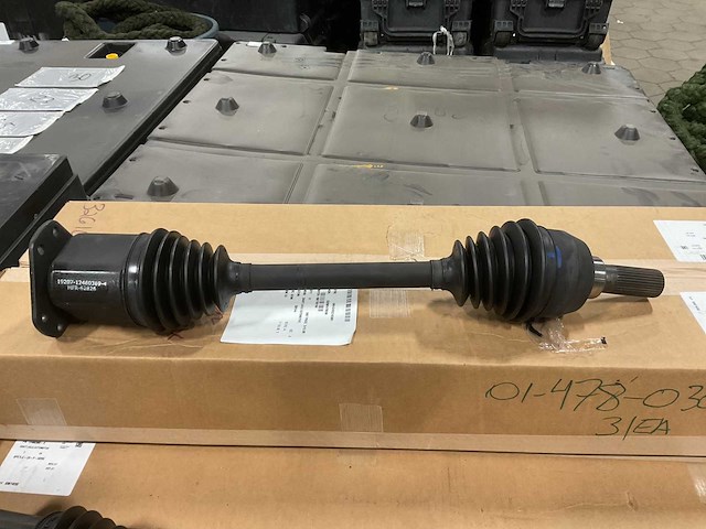 Automotive shaft axle - afbeelding 4 van  4