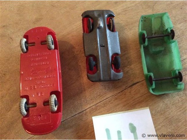 Autootjes vintage 3stuks - afbeelding 2 van  3
