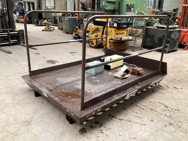 Autoquip heftafel - afbeelding 1 van  8