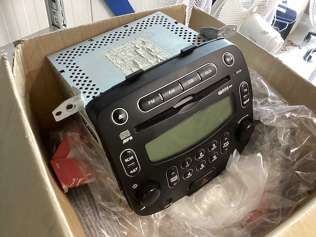 Autoradio- cd-speler - afbeelding 3 van  3