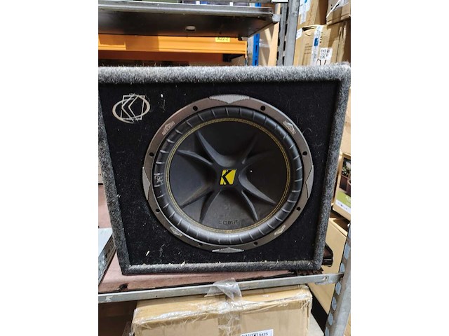 Autoradio met 2 grote versterkers en sub woofer - afbeelding 2 van  6