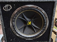 Autoradio met 2 grote versterkers en sub woofer - afbeelding 2 van  6