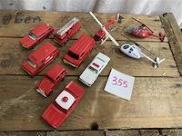 Auto's - afbeelding 1 van  4