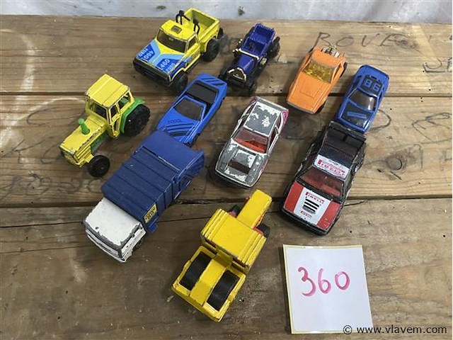 Auto's - afbeelding 1 van  3