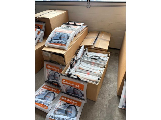 Autosock sneeuwketting/socks partij van 284 stuks velg - afbeelding 6 van  28
