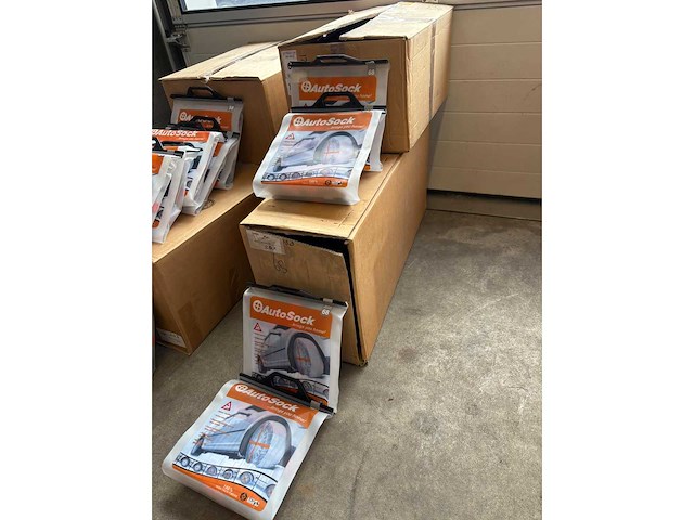 Autosock sneeuwketting/socks partij van 284 stuks velg - afbeelding 20 van  28