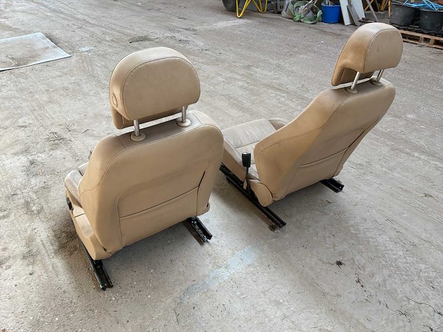 Autostoel (4x) - afbeelding 1 van  5