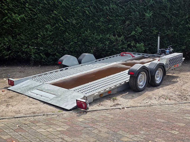 Autotransporter - luchtgeveerd unsiing - tohaco lookalike - 2024 - aanhangwagen - 2700kg - lier 2000 kg - afbeelding 1 van  19