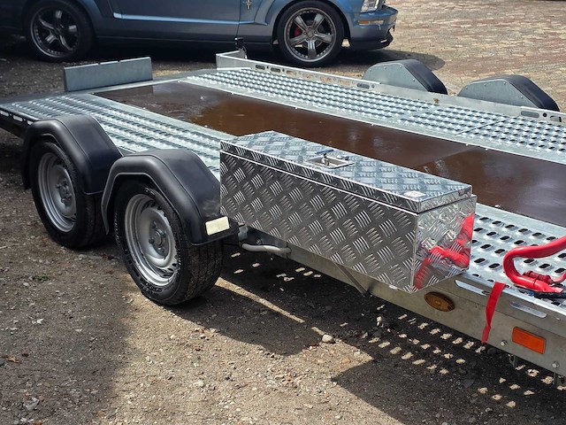 Autotransporter - luchtgeveerd unsiing - tohaco lookalike - 2024 - aanhangwagen - 2700kg - lier 2000 kg - afbeelding 18 van  19