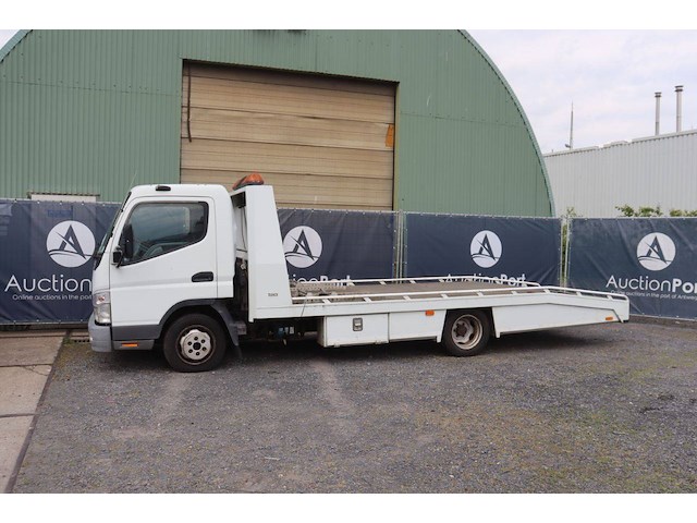 Autotransporter vrachtwagen mitsubishi fb83b diesel 125pk 2007 - afbeelding 1 van  1