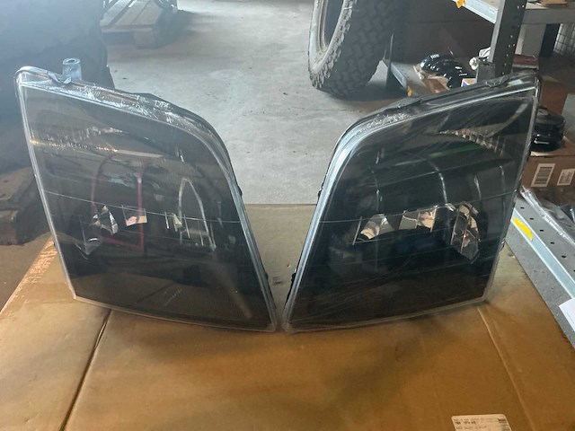 Autoverlichting ford transit connect - afbeelding 1 van  7