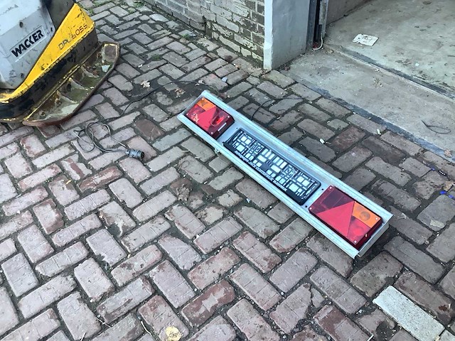 Autoverlichting - afbeelding 1 van  3