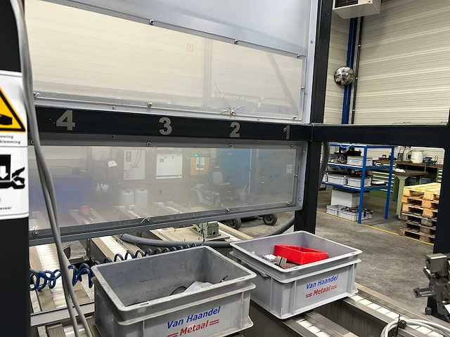 Autowell benelux - 2011 - gl2800 - industriële robotbelading - afbeelding 3 van  24