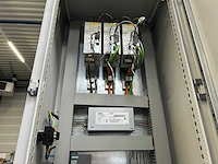 Autowell benelux - 2011 - gl2800 - industriële robotbelading - afbeelding 8 van  24