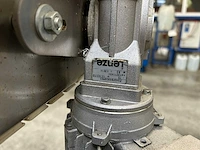 Autowell benelux - 2011 - gl2800 - industriële robotbelading - afbeelding 15 van  24