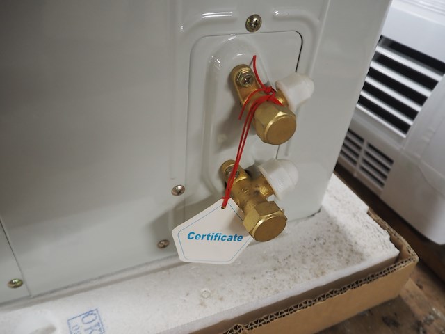 Aux - afbeelding 9 van  11