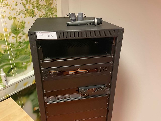 Av set - afbeelding 1 van  7