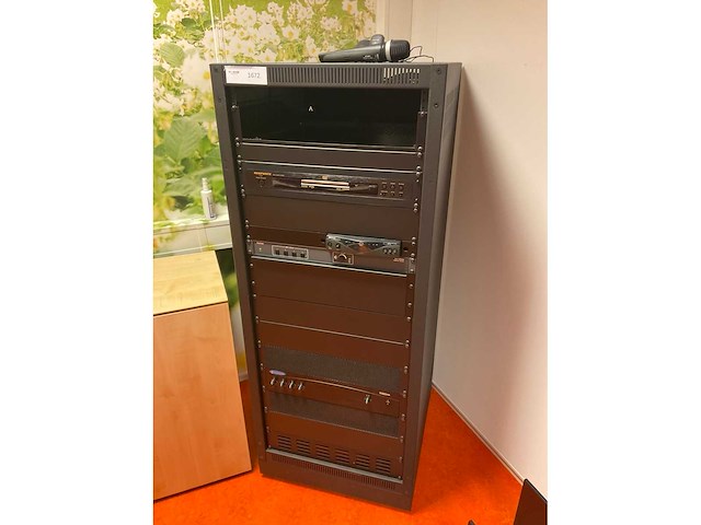 Av set - afbeelding 2 van  7