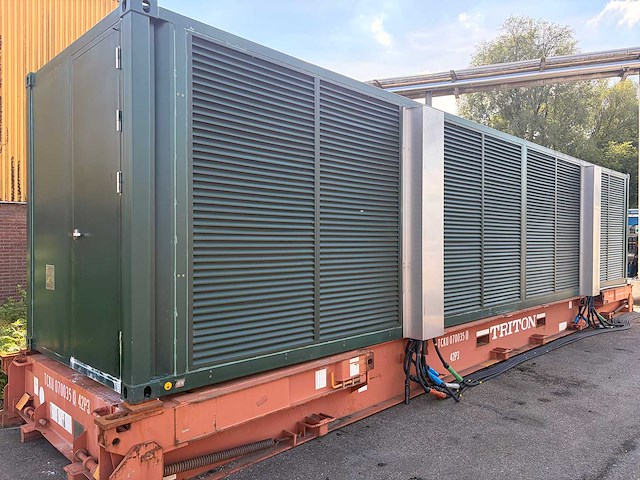 Avalon 40ft bitcoin crypto mining box complete with cables - afbeelding 1 van  12